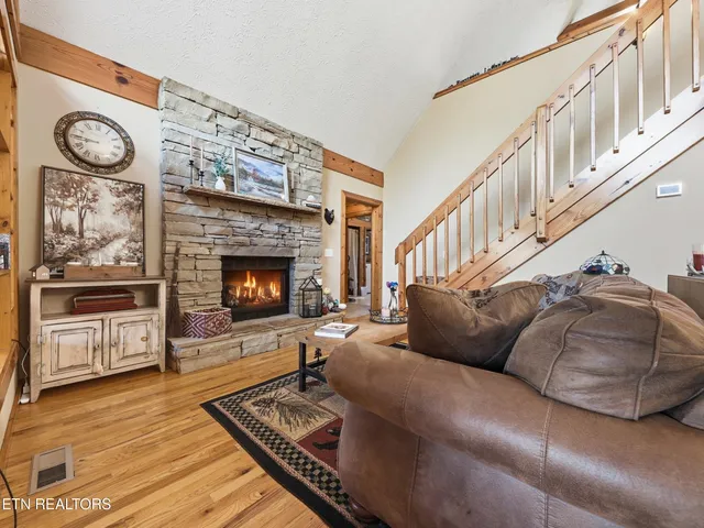 $549,900 | 727 Sunrise Boulevard, Sevierville, TN 37862