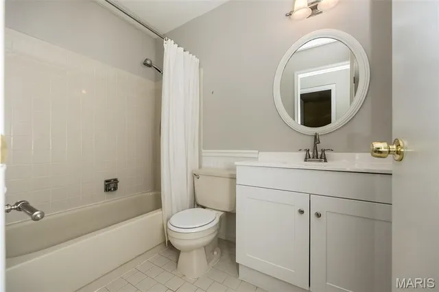 $274,900 | 2237 Ole Castle Court, Chesterfield, MO 63017