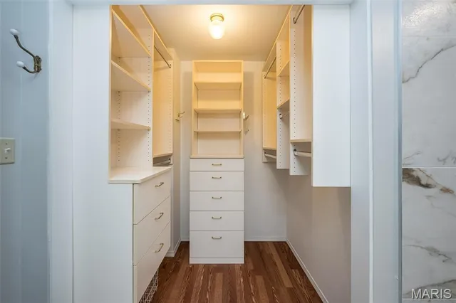 $274,900 | 2237 Ole Castle Court, Chesterfield, MO 63017