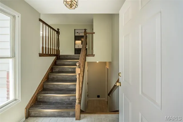 $274,900 | 2237 Ole Castle Court, Chesterfield, MO 63017