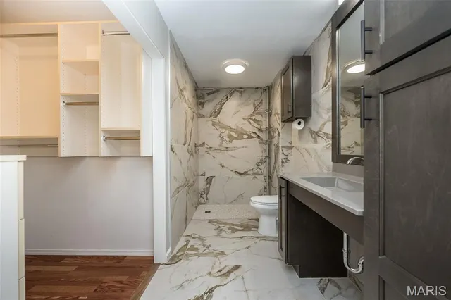 $274,900 | 2237 Ole Castle Court, Chesterfield, MO 63017