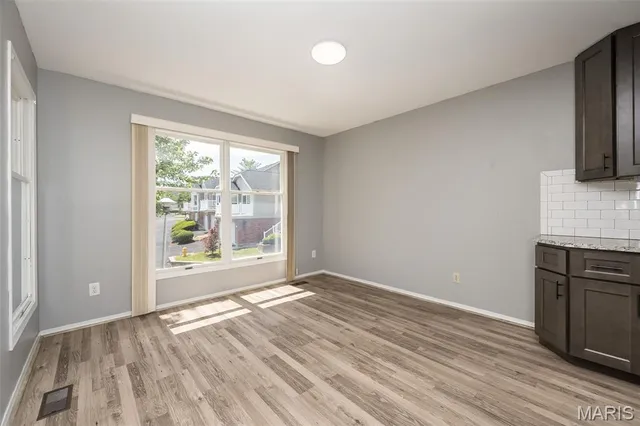 $274,900 | 2237 Ole Castle Court, Chesterfield, MO 63017