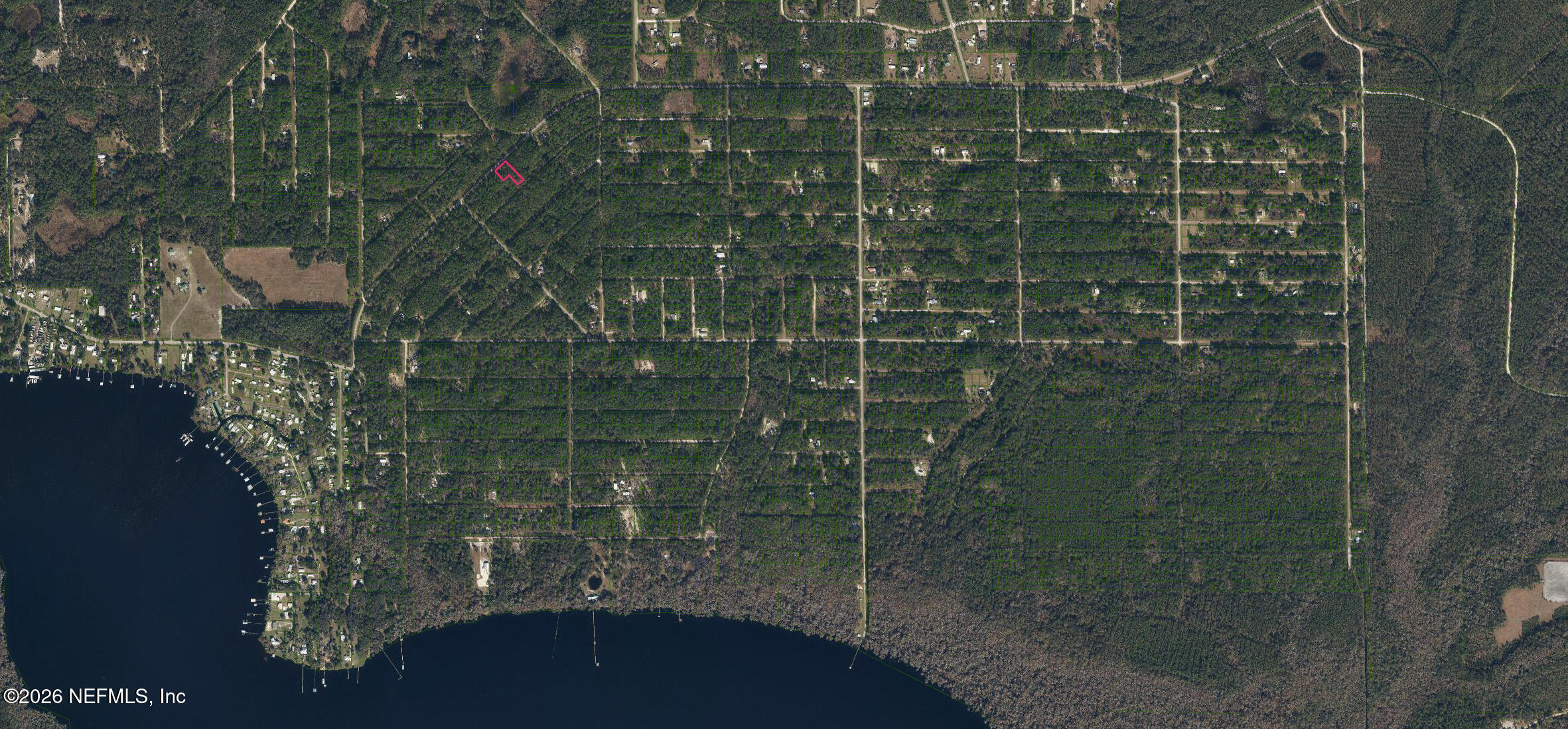165 Georgetown Denver Road Georgetown, FL 32139 - Photo 5 of 7 a bathroom with a shower