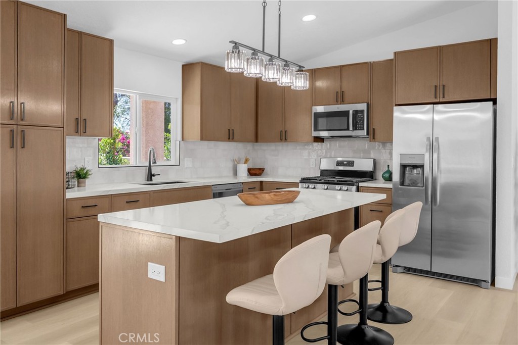 9740 Capiland Road Desert Hot Springs, CA 92240 - Photo 3 of 59