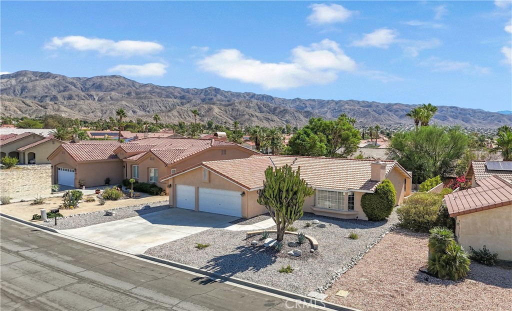 9740 Capiland Road Desert Hot Springs, CA 92240 - Photo 5 of 60