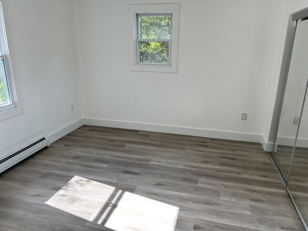32 Edgewood Road Holbrook, MA 02343 - Photo 13 of 28