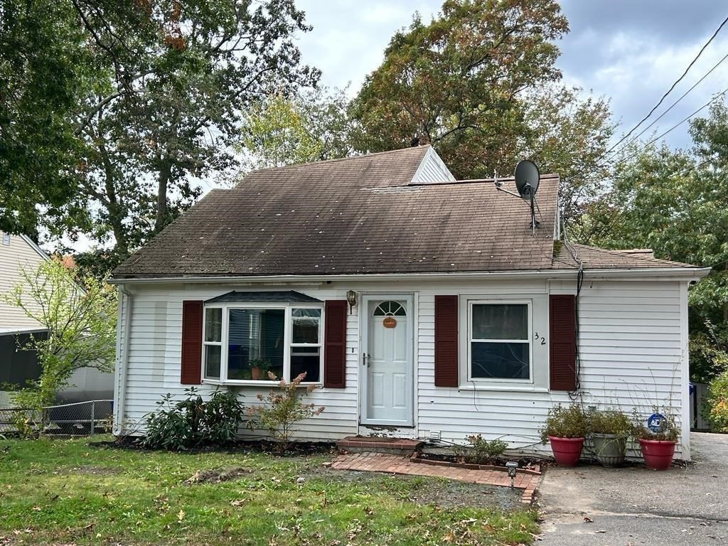 32 Edgewood Road Holbrook, MA 02343 - Photo 14 of 28