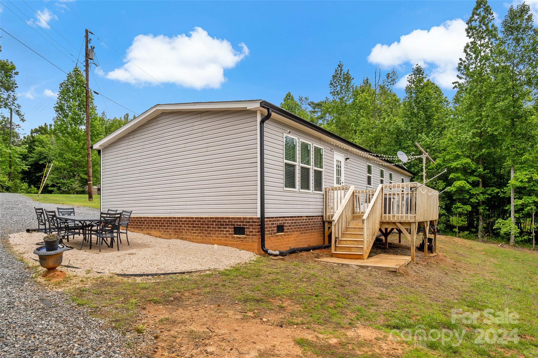 1117 Rutherford Drive Nebo, NC 28761 - Photo 4 of 44 Gallery Image 4