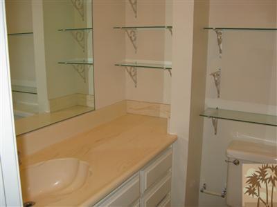 71948 Eleanora Lane Rancho Mirage, CA 92270 - Photo 11 of 15 a bathroom with a bathtub