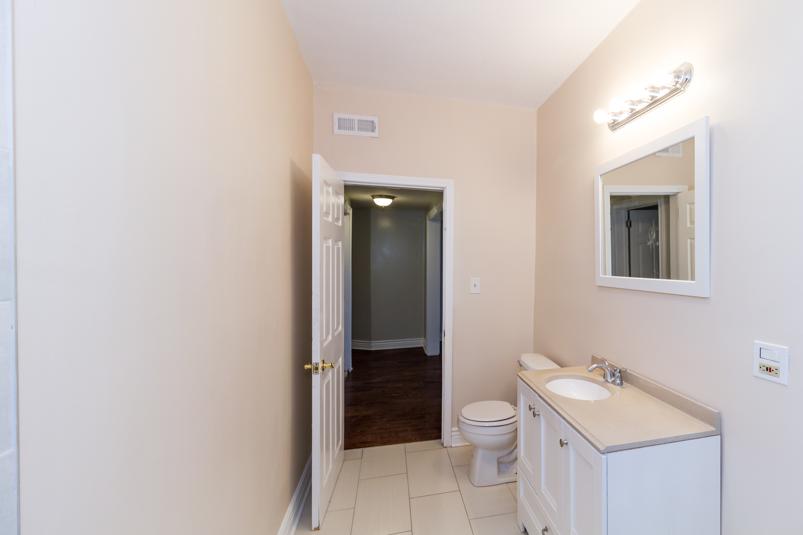 6735 South Ridgeland Avenue, Unit 3S Chicago, IL 60649 - Photo 20 of 22