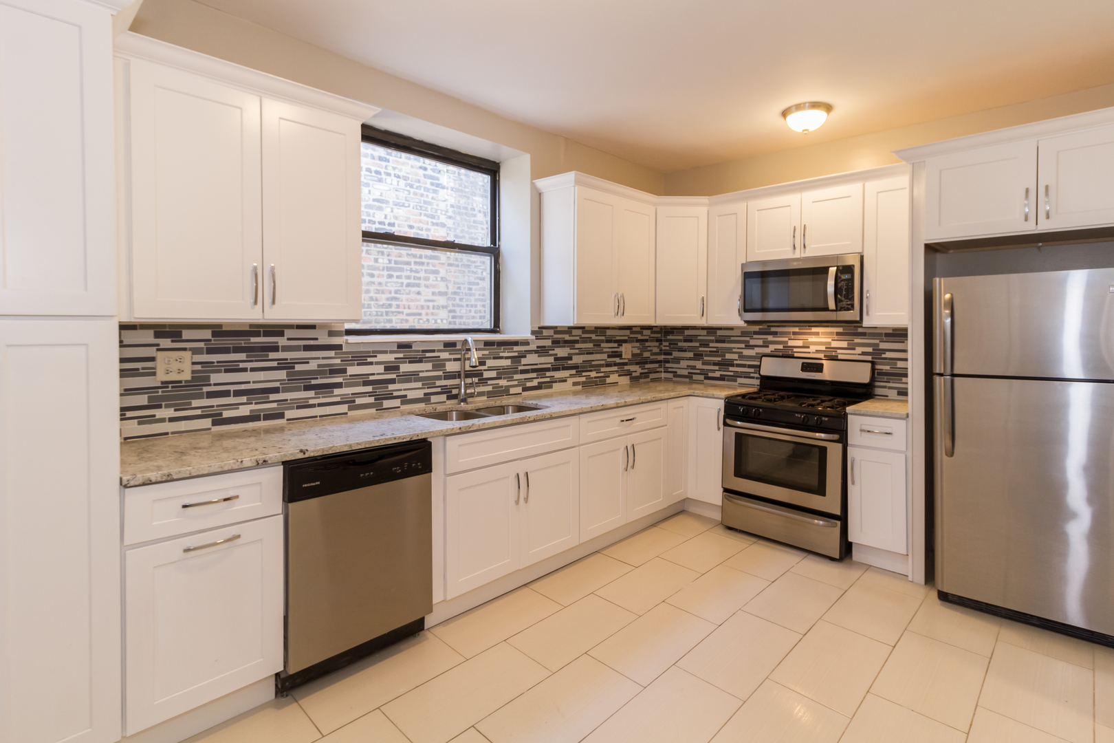 6735 South Ridgeland Avenue, Unit 3S Chicago, IL 60649 - Photo 7 of 22