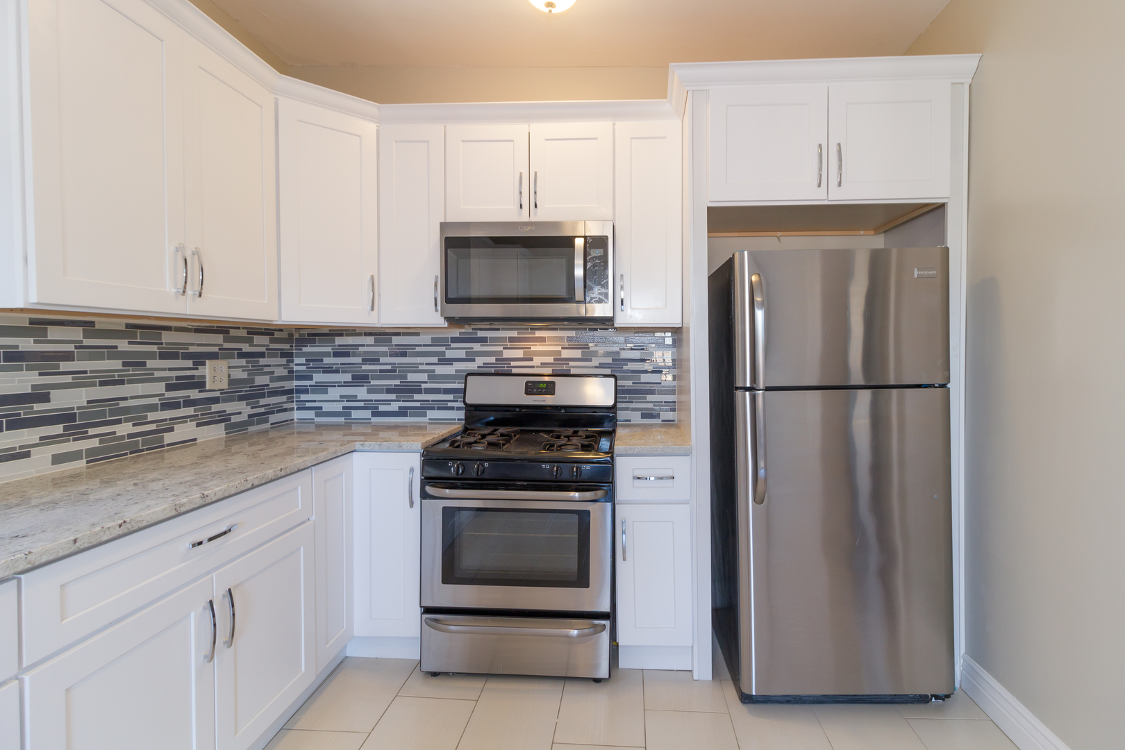 6735 South Ridgeland Avenue, Unit 3S Chicago, IL 60649 - Photo 9 of 22