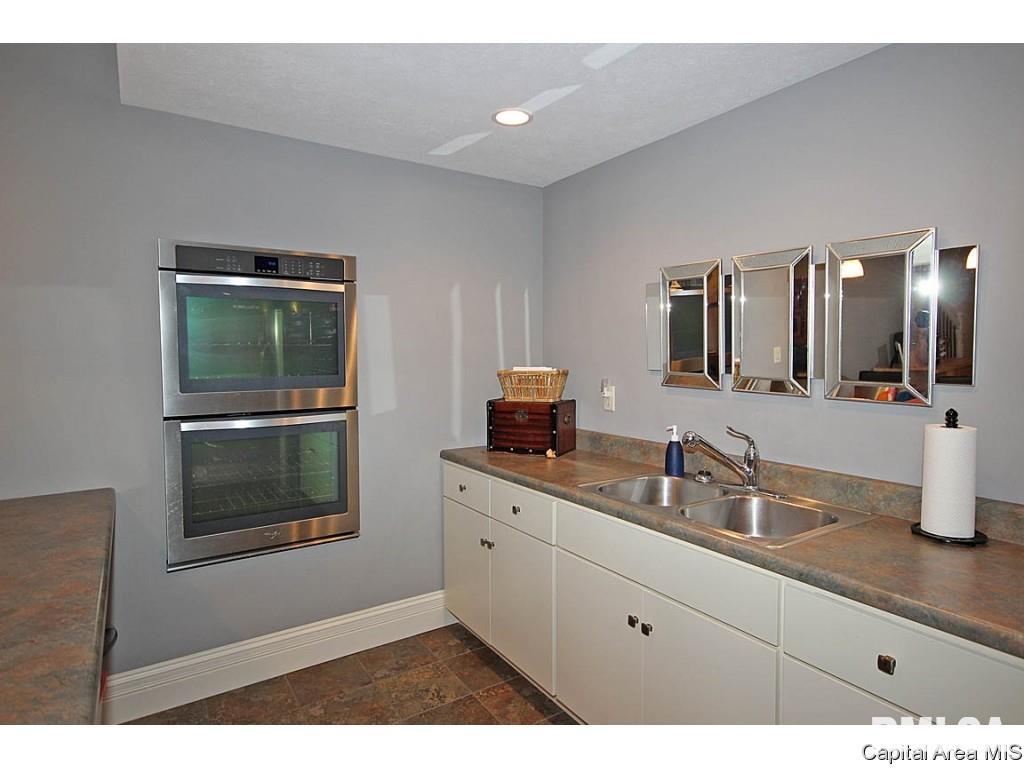 203 Cumberland Drive Rochester, IL 62563 - Photo 27 of 31 Gallery Image 27