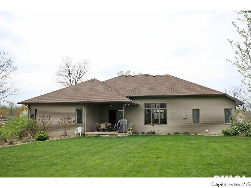 203 Cumberland Drive Rochester, IL 62563 - Photo 28 of 31 Gallery Image 28