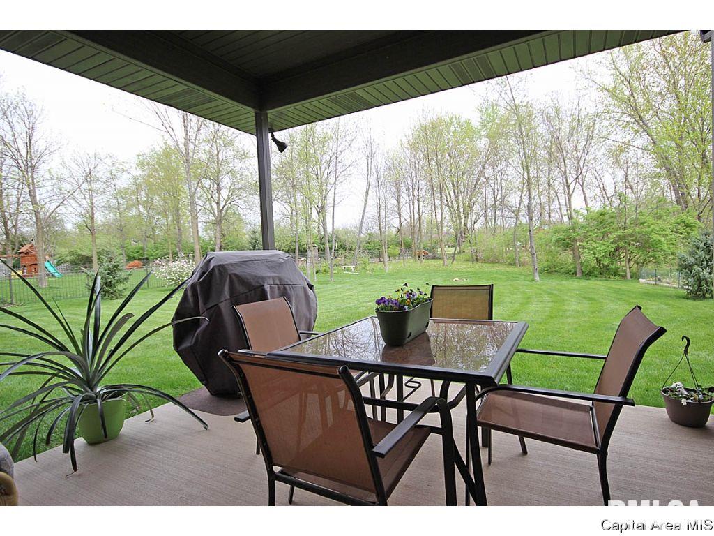 203 Cumberland Drive Rochester, IL 62563 - Photo 30 of 31 Gallery Image 30