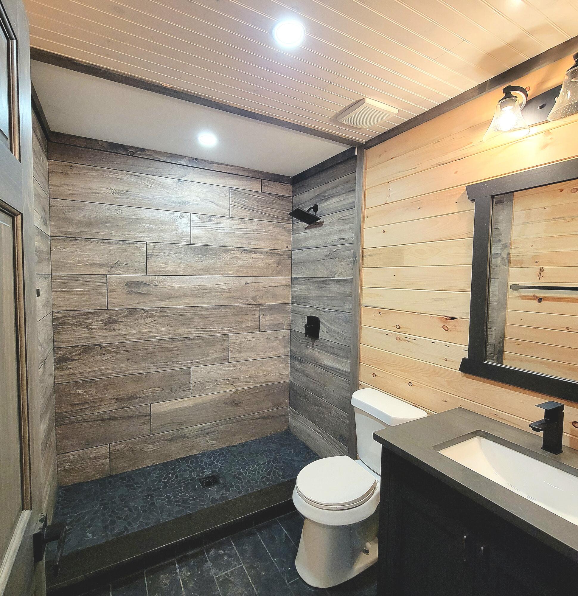 22510 12 Mile Road Irons, MI 49644 - Photo 6 of 14 1000014754