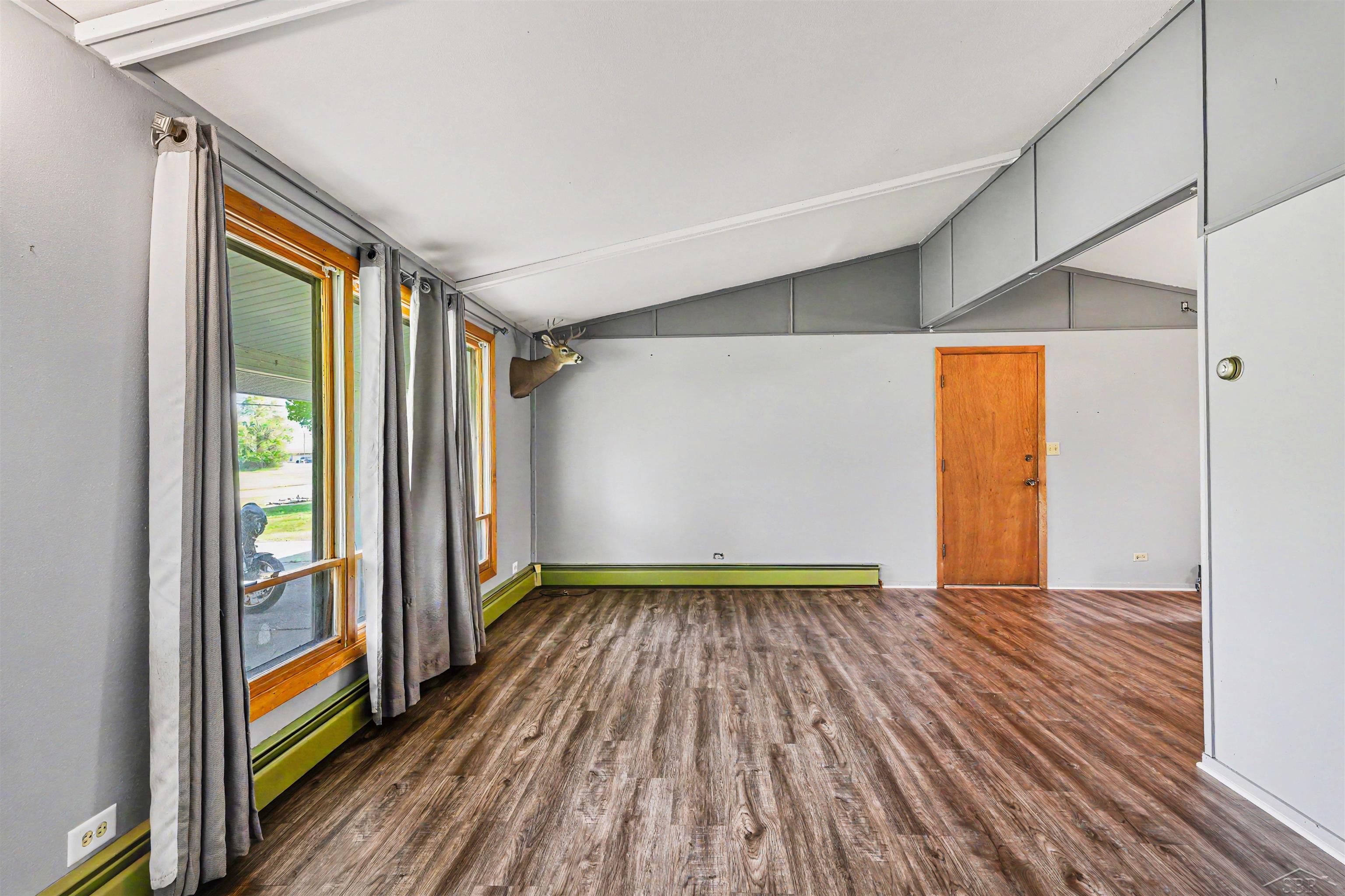 12139 Ulmer Road Birch Run, MI 48415 - Photo 4 of 26