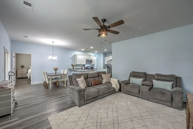 $325,000 | 612 Wayton Circle, Moncks Corner, SC 29461