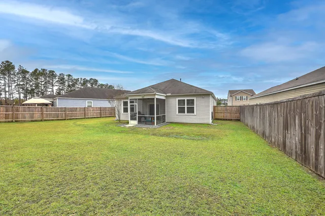 $325,000 | 612 Wayton Circle, Moncks Corner, SC 29461