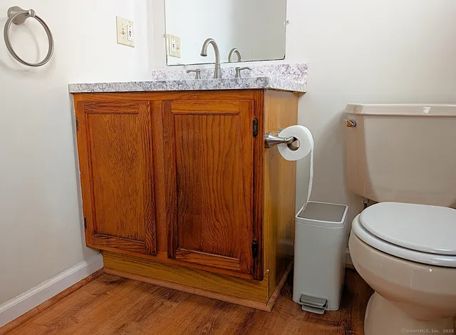 a close view of sink