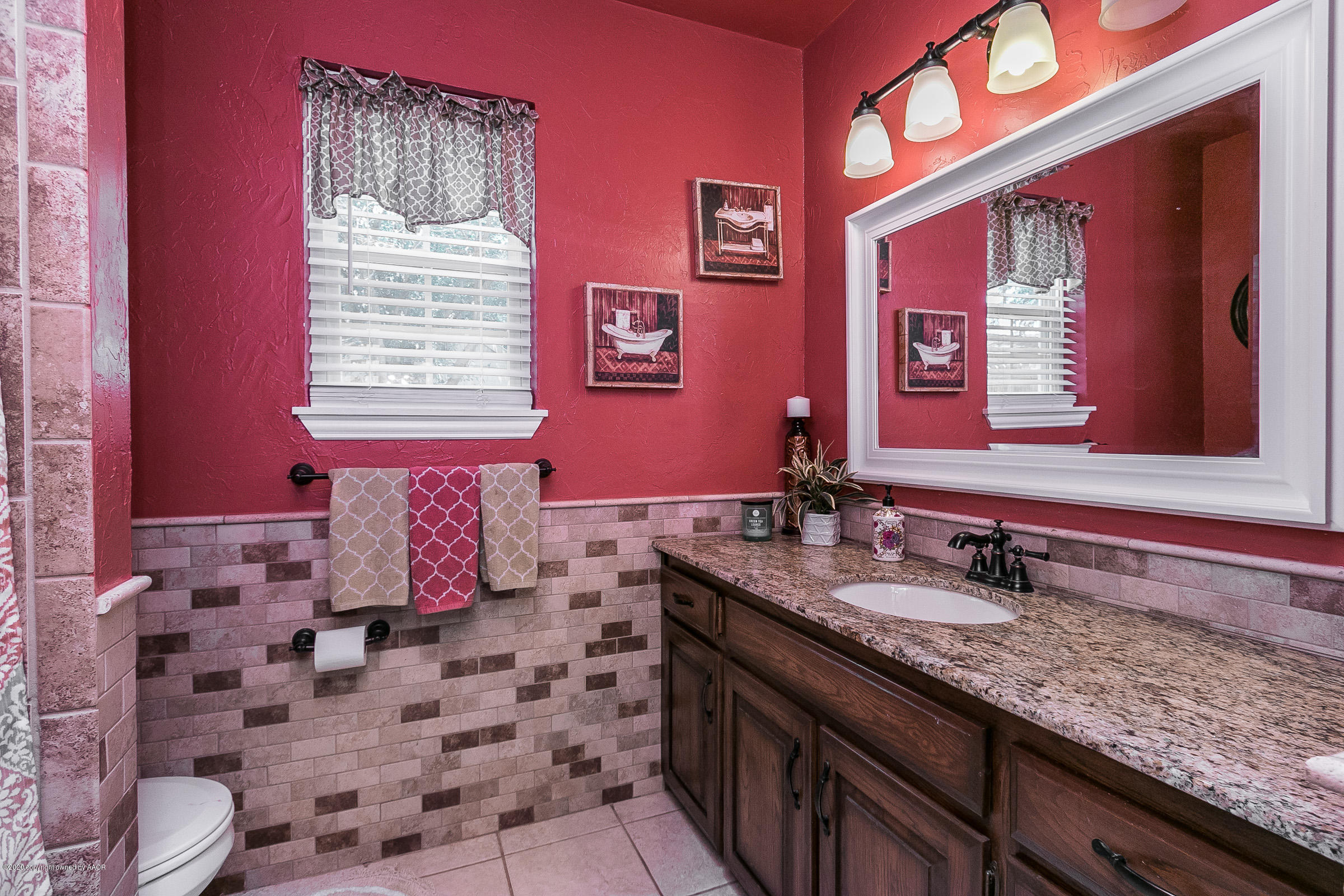 6705 Garwood Road Amarillo, TX 79109 - Photo 23 of 29 021_Bathroom 2