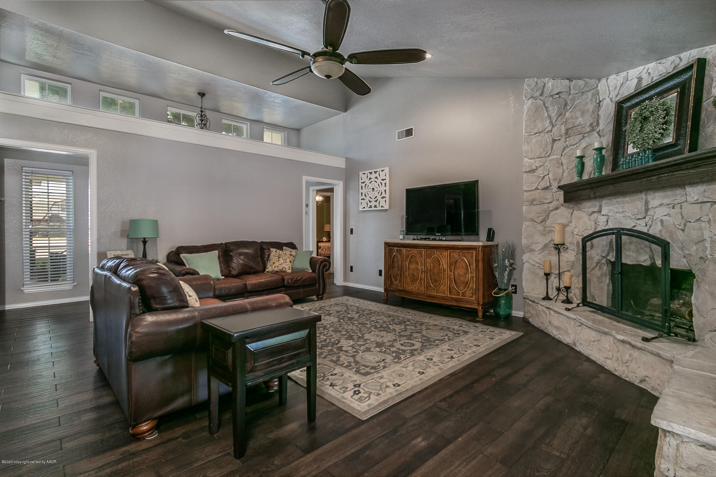 005_Living Room 2
