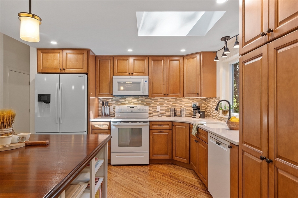 23 Valentine Road Northborough, MA 01532 - Photo 11 of 39 Gallery Image 11