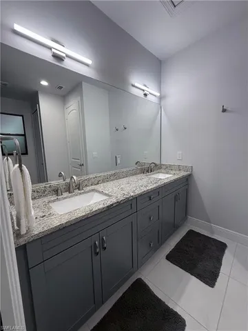 $5,250 | 1021 10th Avenue Northeast, Naples, FL 34120