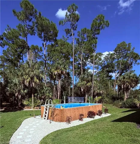 $5,250 | 1021 10th Avenue Northeast, Naples, FL 34120