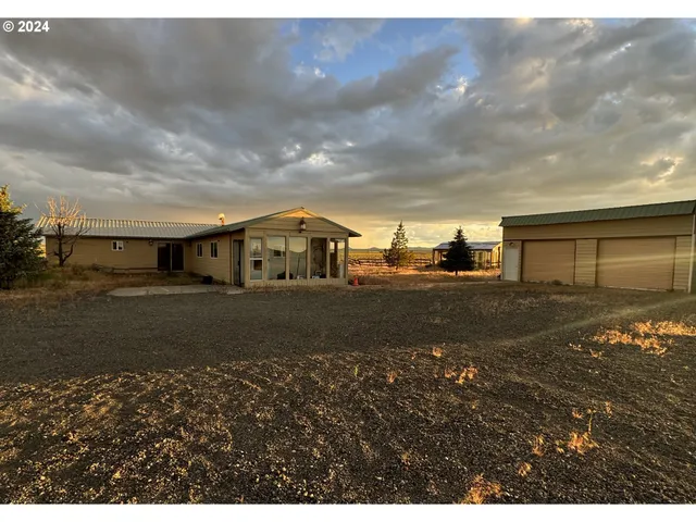 $340,000 | 91566 Sink Lane, Christmas Valley, OR 97641