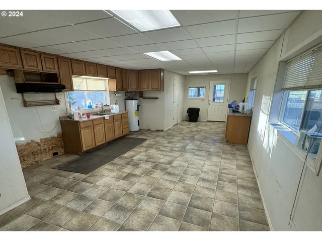 $340,000 | 91566 Sink Lane, Christmas Valley, OR 97641