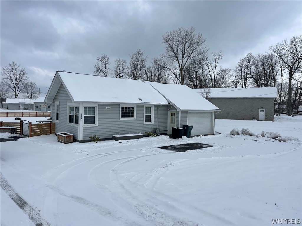 2294 River Road Wheatfield, NY 14304 - Photo 1 of 1 Gallery Image 1