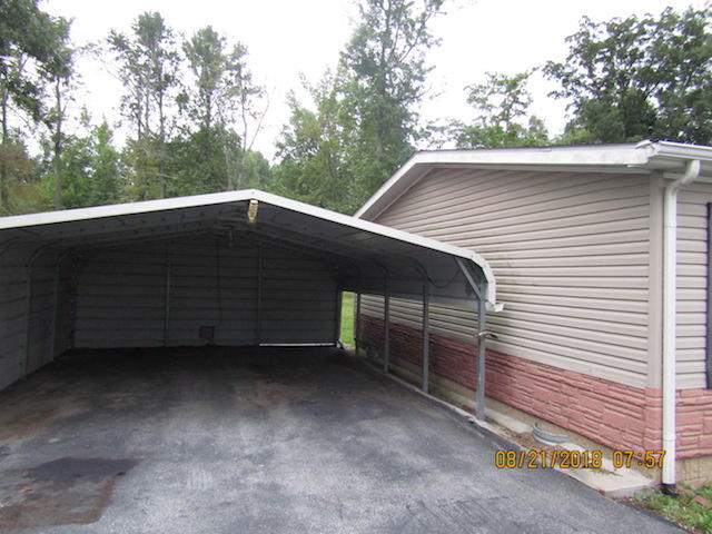 1562 Ellison Pulaski Road Eubank, KY 42567 - Photo 6 of 18 IMG_3365