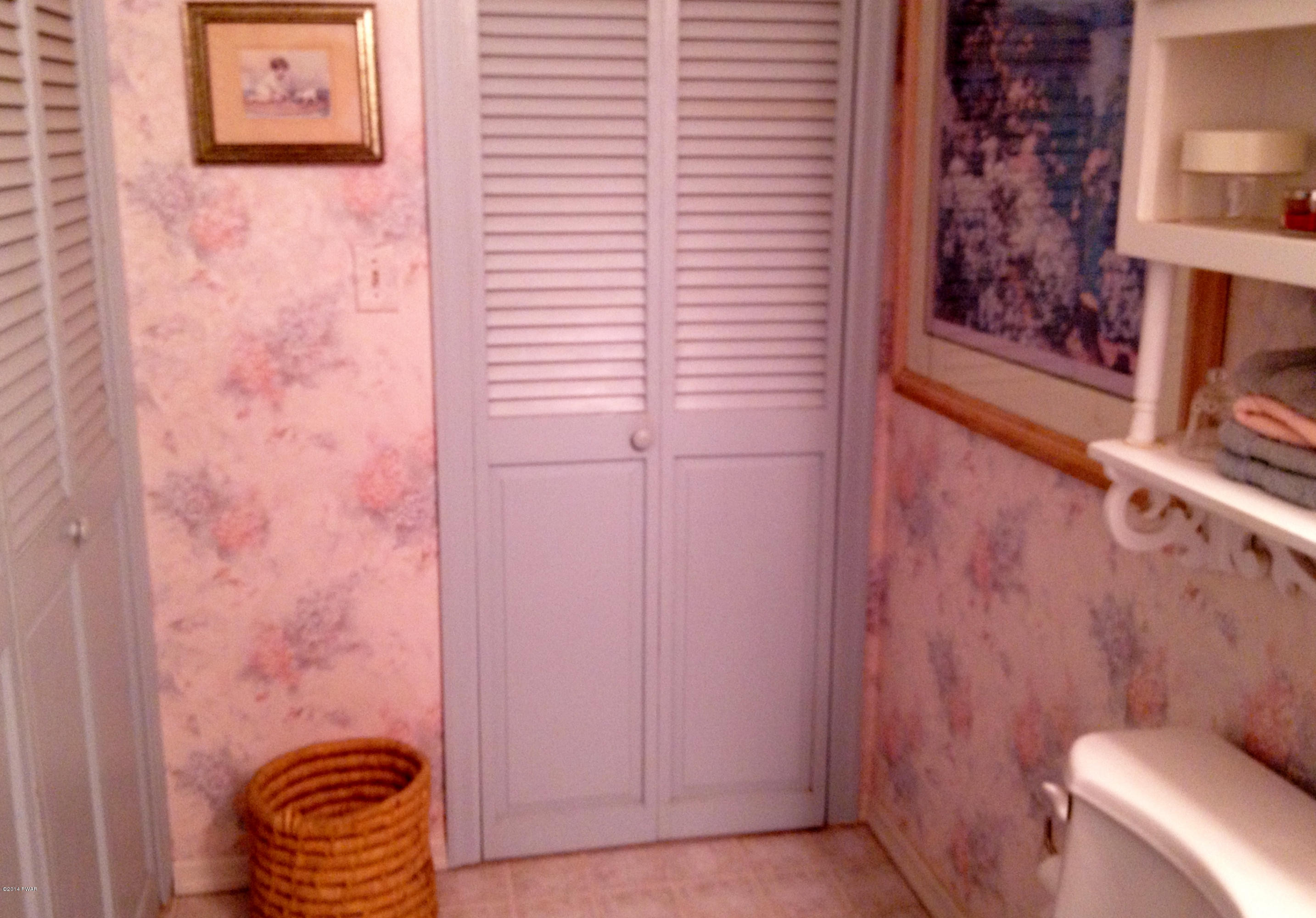 130 Hickory Road Dingmans Ferry, PA 18328 - Photo 17 of 27 Gallery Image 17
