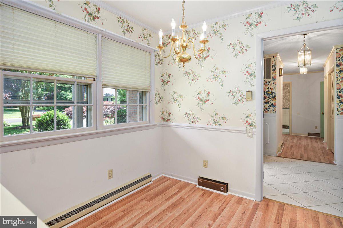 612 Fountain Road Salisbury, MD 21801 - Photo 15 of 65 Casual Dining Area w/ Front Yard View
