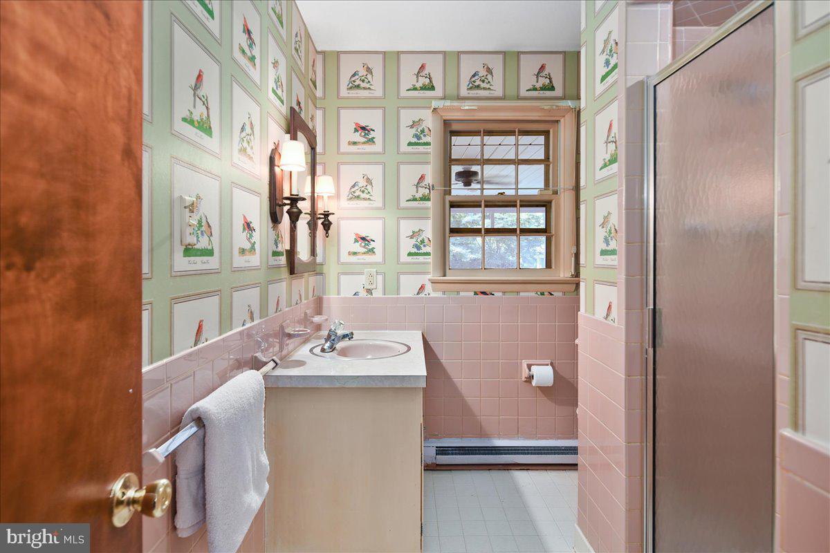 612 Fountain Road Salisbury, MD 21801 - Photo 20 of 65 Full Bath Off Family Room