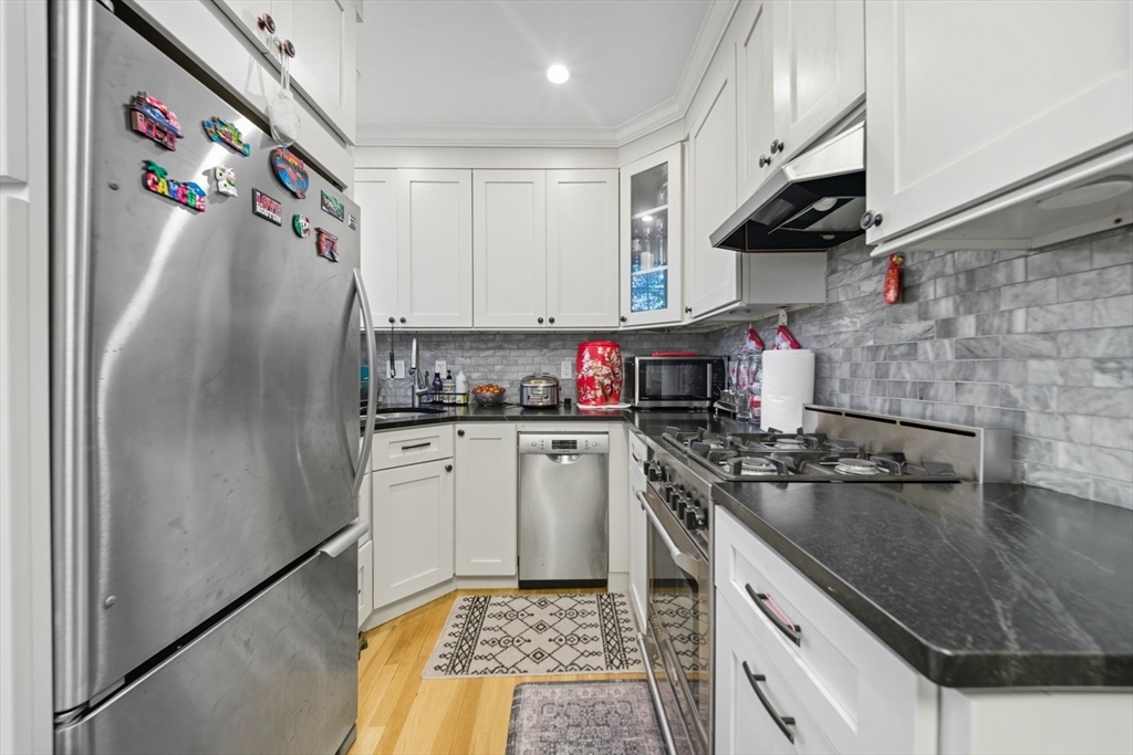 376 Sumner Street Boston, MA 02128 - Photo 15 of 41 Gallery Image 15