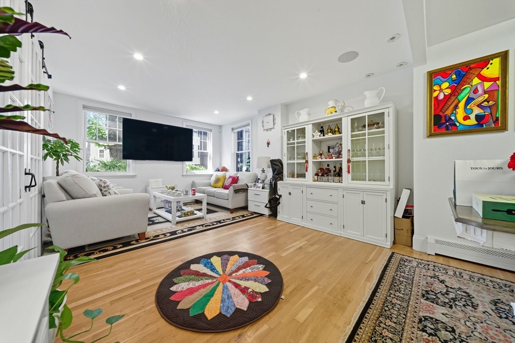 376 Sumner Street Boston, MA 02128 - Photo 9 of 41 Gallery Image 9