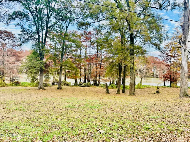 $18,000 | Lakeshore, Itta Bena, MS 38941