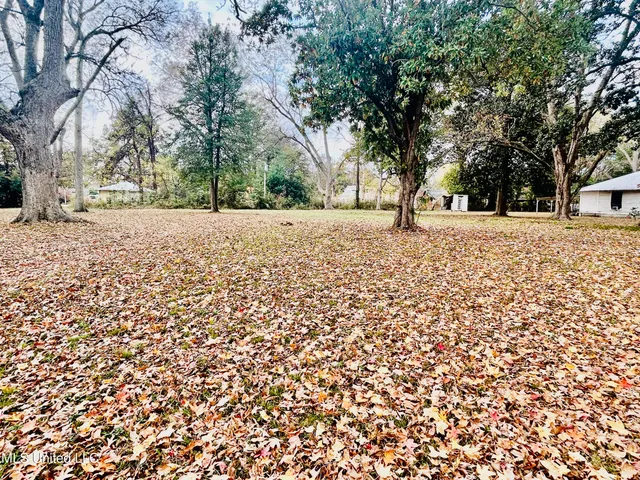 $18,000 | Lakeshore, Itta Bena, MS 38941