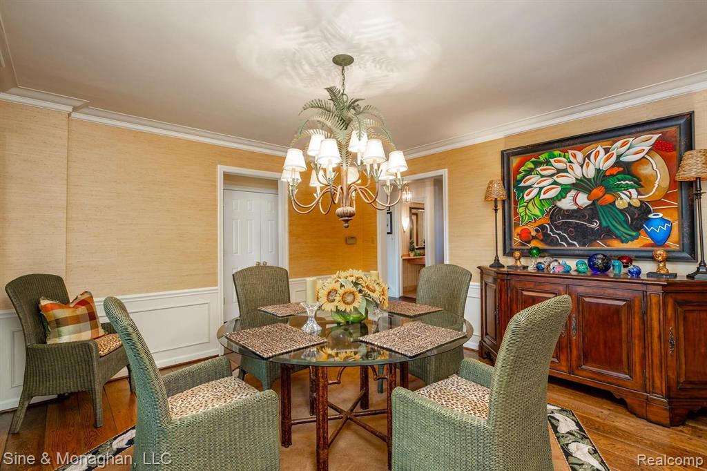 319 Touraine Road Grosse Pointe Farms, MI 48236 - Photo 15 of 59