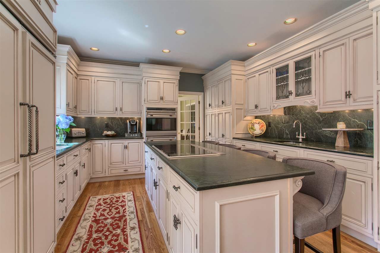 19 Hawthorne Road Windham, NH 03087 - Photo 11 of 40