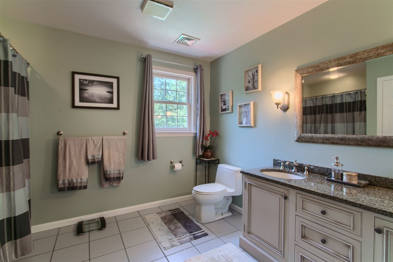 19 Hawthorne Road Windham, NH 03087 - Photo 23 of 40