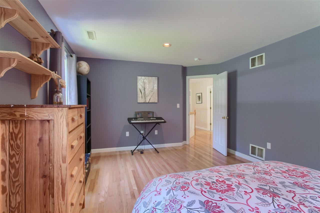 19 Hawthorne Road Windham, NH 03087 - Photo 27 of 40