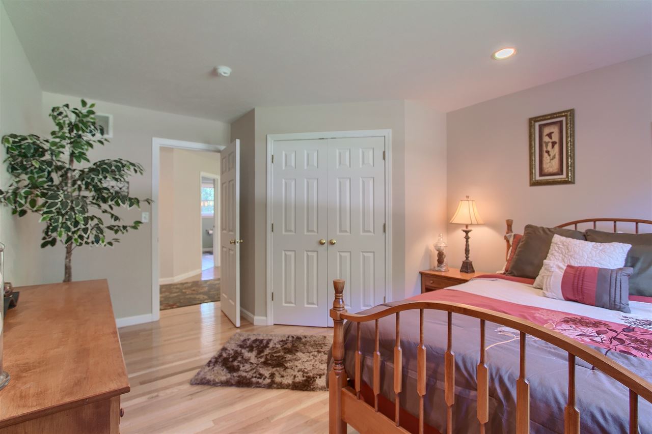 19 Hawthorne Road Windham, NH 03087 - Photo 29 of 40