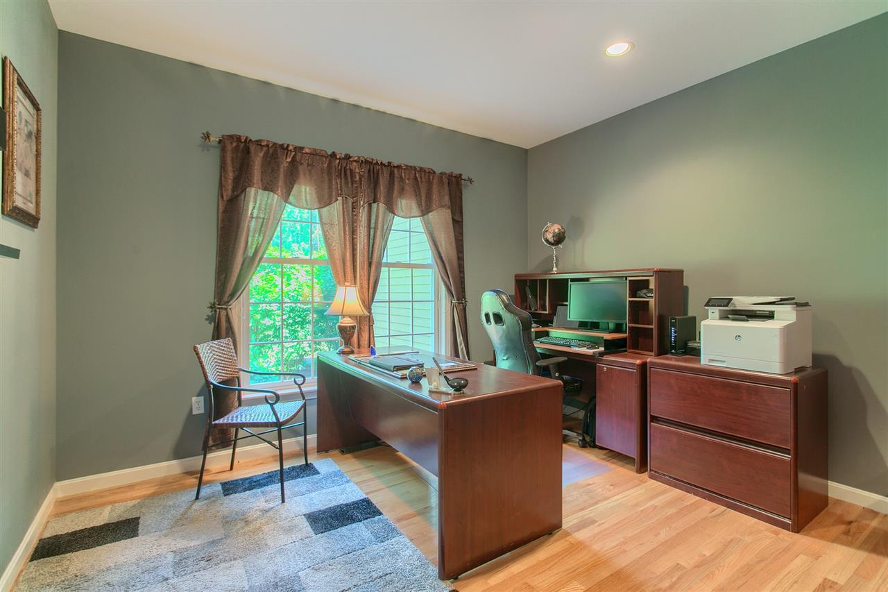 19 Hawthorne Road Windham, NH 03087 - Photo 5 of 40
