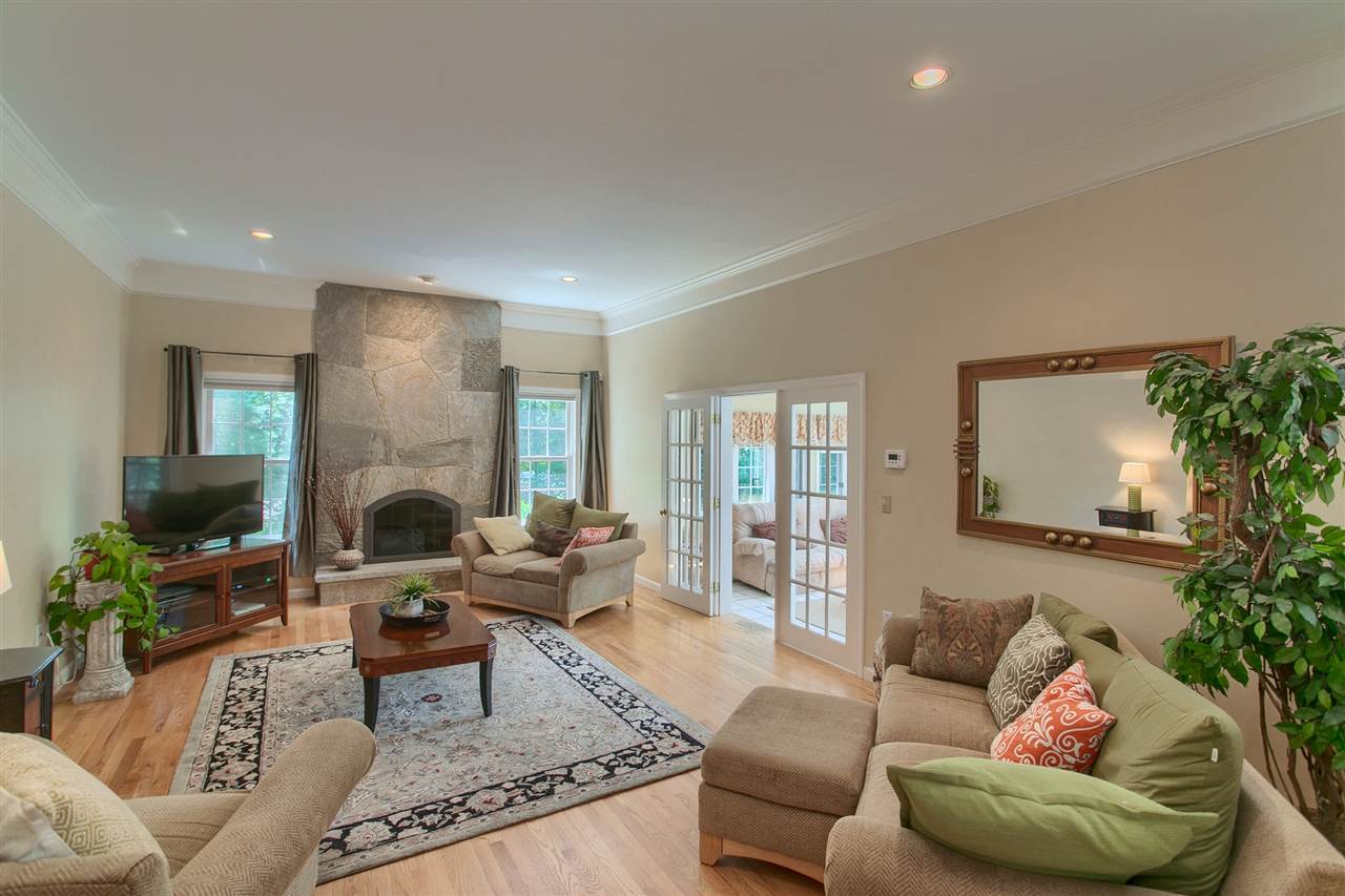 19 Hawthorne Road Windham, NH 03087 - Photo 6 of 40