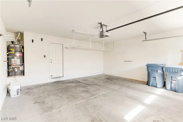 $2,044 | 8320 Wuthering Heights Avenue, Las Vegas, NV 89113