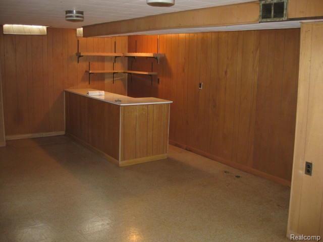 8355 Busch Street Center Line, MI 48015 - Photo 10 of 12 IMG_0010.jpg