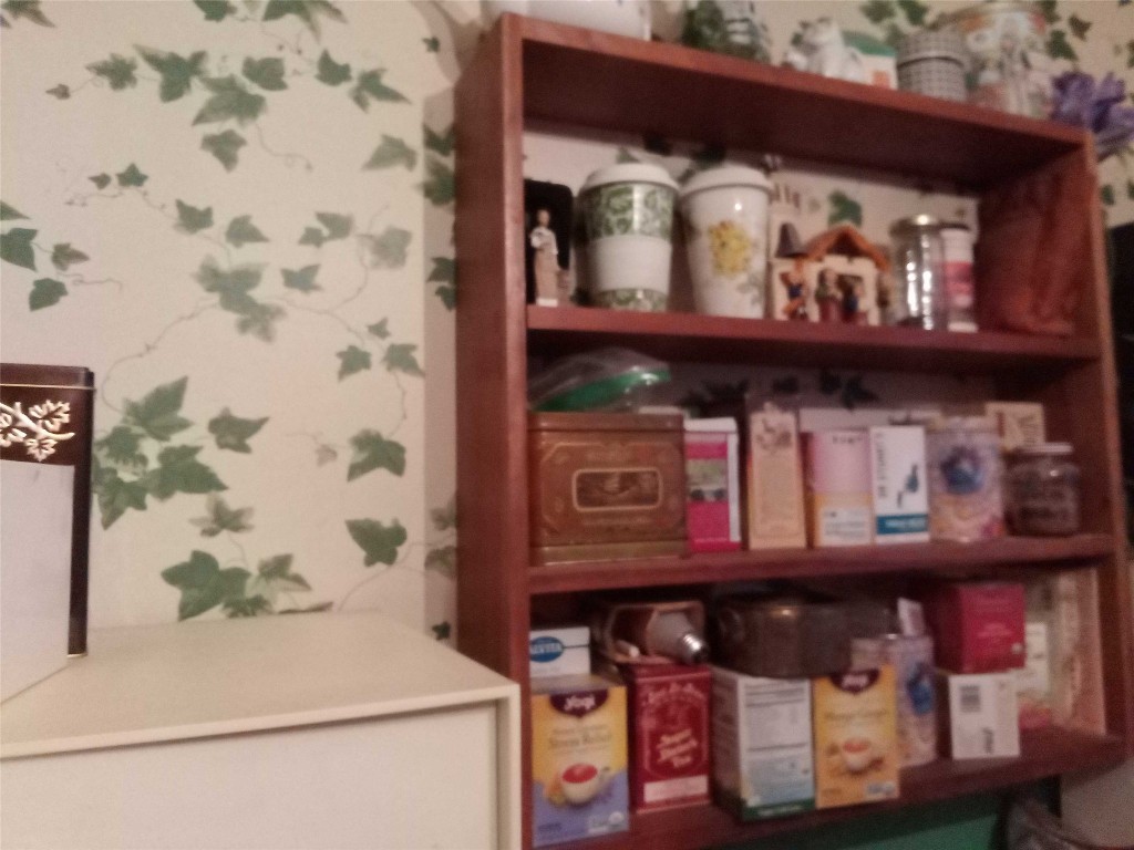 7520 Delafield Lane Austin, TX 78752 - Photo 6 of 9 a front view of a retail shop with retail shop